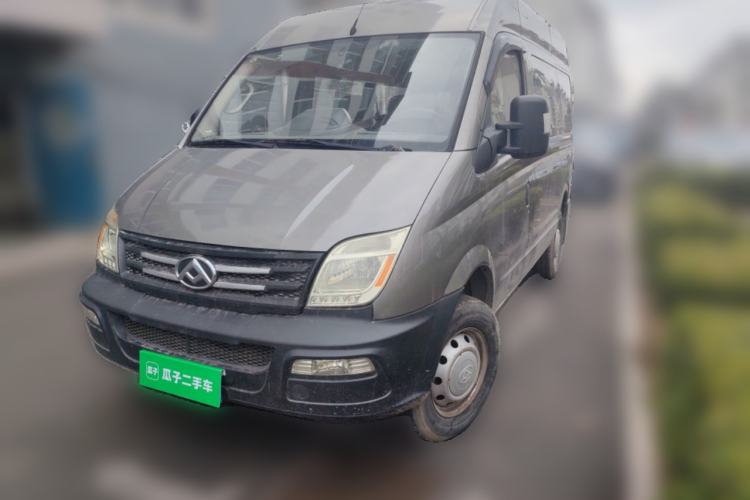 Used SAIC MAXUS Xintu V80 2016 2.5T Manual Aoyuntong National IV Short Wheelbase Mid-Roof 6-Seater