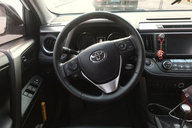 Used Toyota RAV4 2016 2.5L Automatic 4x4 Elite Edition
