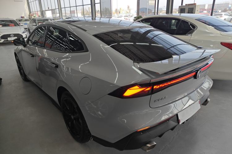 Used CHANGAN UNI-V 2023 1.5T Prestige Model
