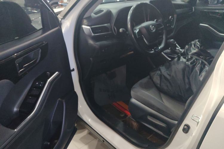 Used Toyota Highlander 2022 Dual-Engine 2.5L 4x4 Elite Edition 7-Seater
