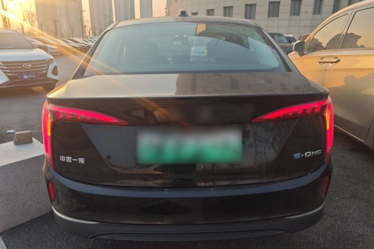 Used Hongqi E-QM5 2022 431 km Charge & Enjoy Edition