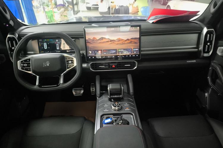 Used JETOUR Traveler 2023 2.0T All-Wheel Drive CrossPRO+