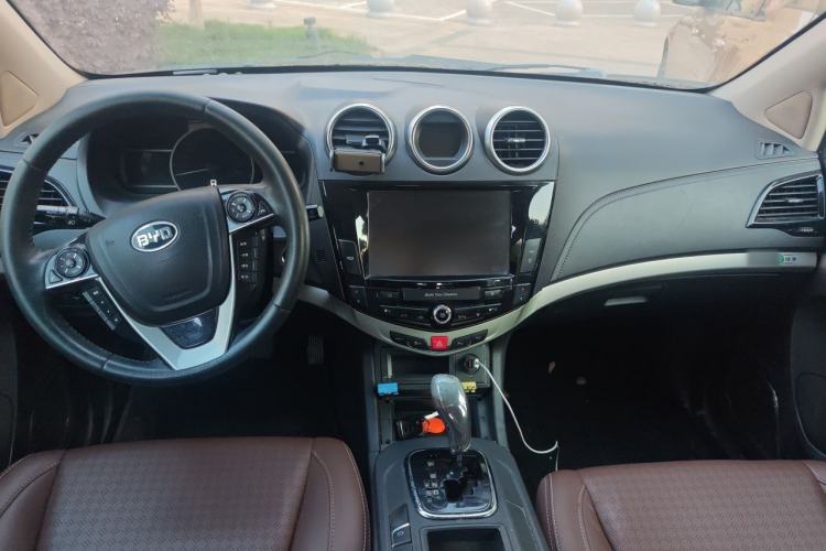 Used BYD S7 2015 2.0T Upgraded Automatic Luxury Version
