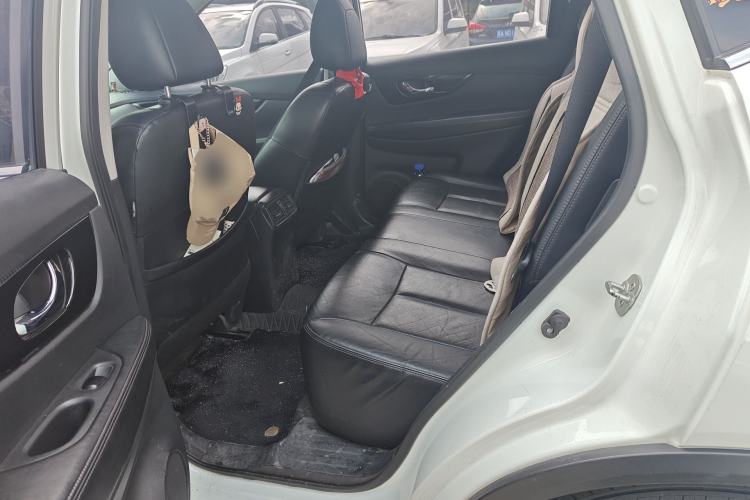 Used Nissan X-Trail 2017 2.5L CVT Luxury Edition 4WD Left Rear Seat