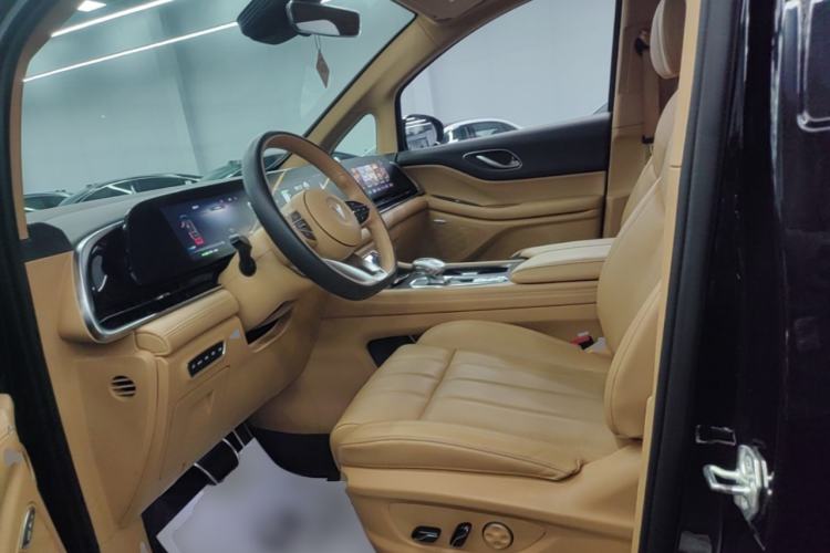 Used VOYAH Dream 2022 0-Emission Version Plus Intelligent Driving Package 475 km
