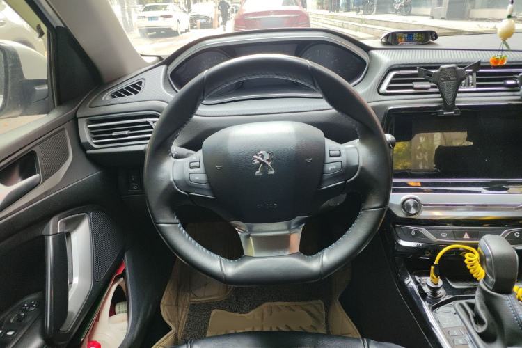 Used Peugeot 308 2019 230THP Automatic Luxury Edition China V Standard Steering Wheel