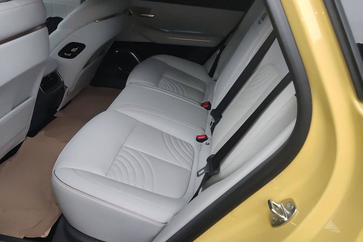 Used Baojun Enjoy 2025 Plug-in Hybrid 140km Luxury Edition
