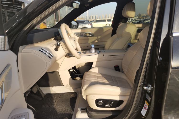 Used Deepal S09 2025 Four-Wheel Drive Ultra+ Custom Edition
