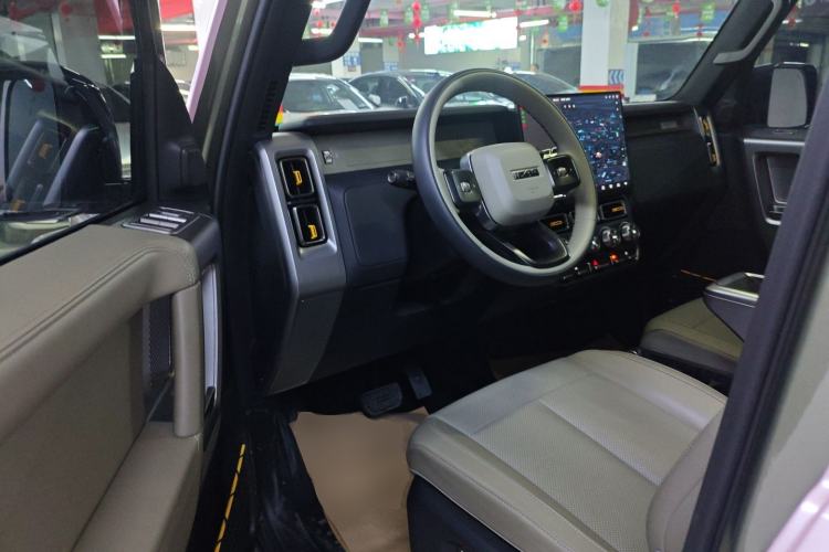 Used iCAR V23 2025 501 Four-Wheel Drive Intelligent Driving Version