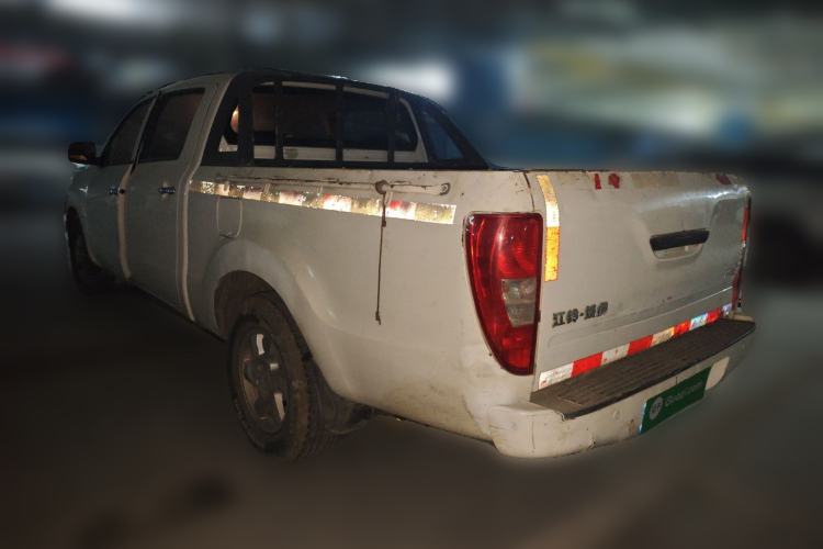 Used JMC Yuhu 5 2018 2.4T Classic Edition Diesel Manual Two-Wheel Drive Luxury Long-Wheelbase JX4D24A5L