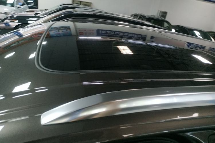 Used Audi Q7 2018 40 TFSI Comfort Model Roof