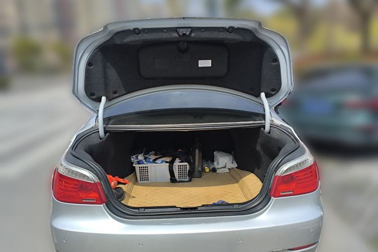 Used BMW 5 Series 2010 523Li Leading Model
