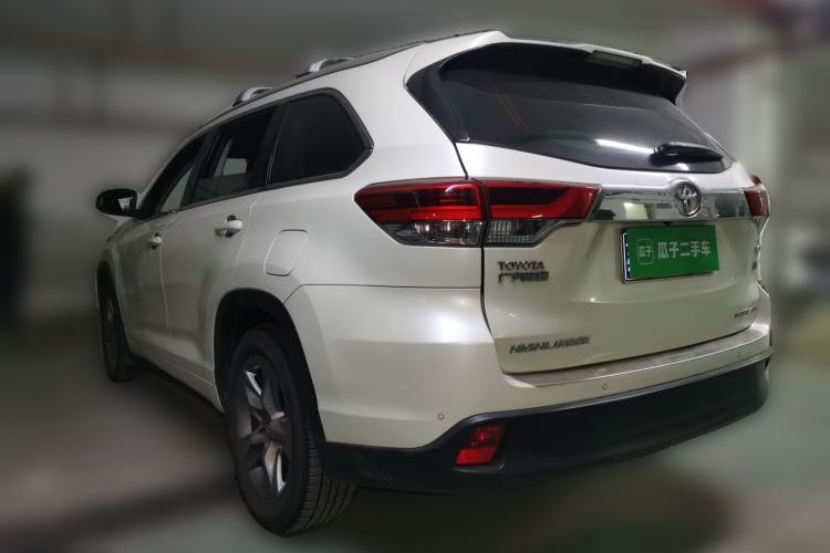 Used Toyota Highlander 2018 2.0T Four-Wheel Drive Luxury Edition 7 Seats China V Emission Standard Rear Left 45 Deg