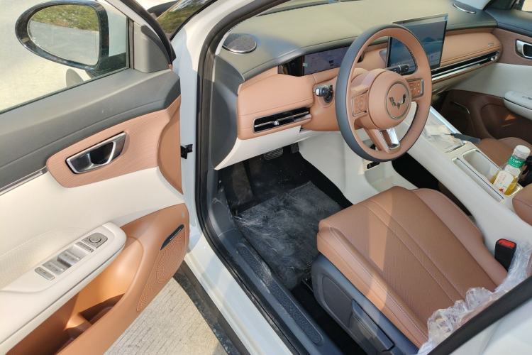 Used Wuling Bingo S 2025 Model 325km Deluxe Edition