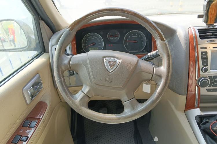 Used Foton MP-X E 2014 2.4L Wealth Express Comfort Edition 4G64