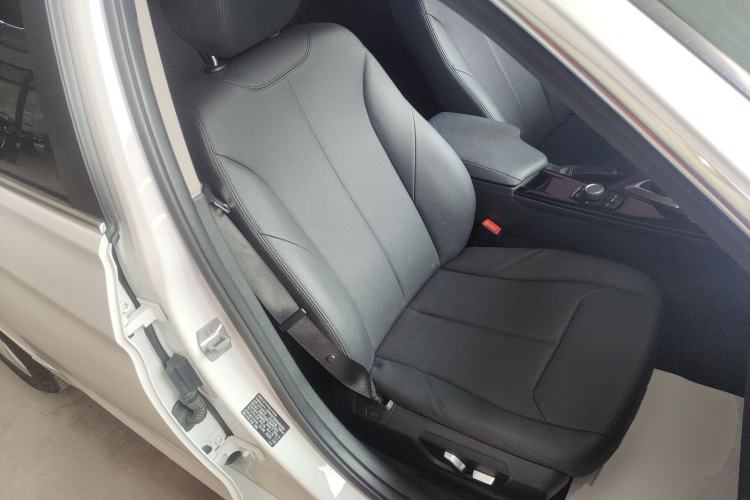 Used BMW 3 Series 2017 320Li Fashion Model
