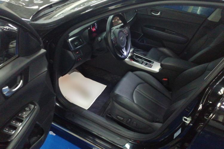 Used Kia K5 New Energy 2018 2.0L ZhiZun Edition Driver Seat