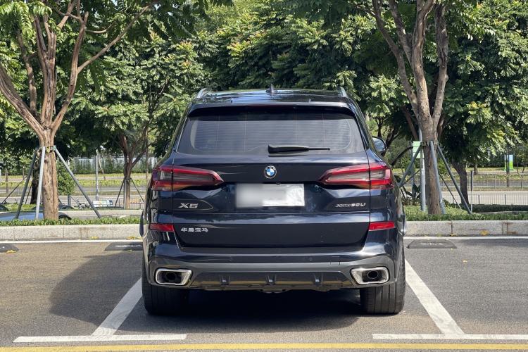 Used BMW X5 2022 Restyled xDrive 30Li Luxury Version M Sport Package
