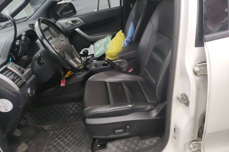 Used Ford Everest 2017 2.2T Diesel Manual 4x4 Luxury Edition 5 Seats