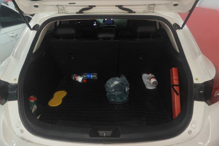 Used Mazda 3 Axela 2017 Hatchback 2.0L Automatic Sport Model China V Emission Standard
