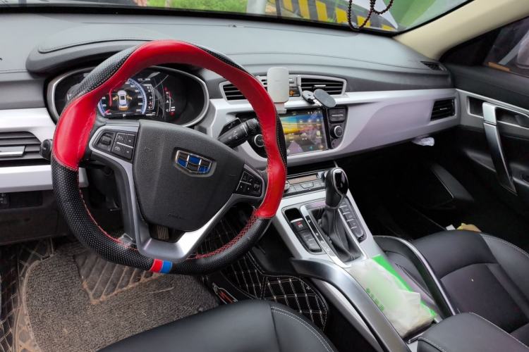 Used Geely Auto Emgrand X7 Sport 2016 1.8TD Automatic Smart Model Center Console