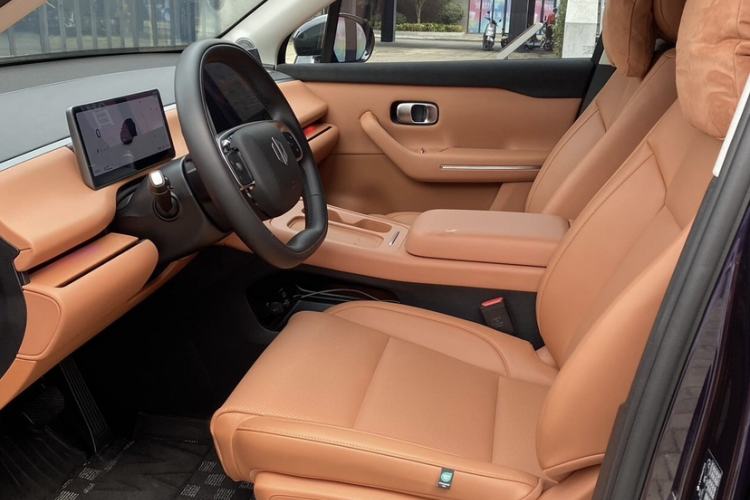 Used Leapmotor C16 2024 Pure Electric 520 Deluxe Edition Interior 3