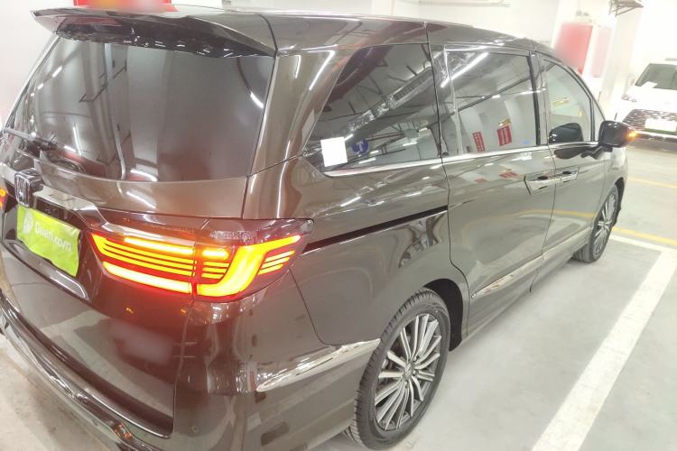 Used Honda Elysion 2022 2.0L eHEV Prestige Edition
