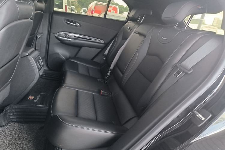 Used Cadillac XT4 2018 28T Two-Wheel Drive Tech Version