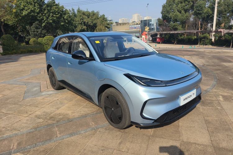 Used ARCFOX T1 2025 Model 425 PRO
