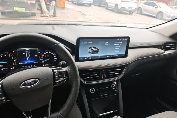 Used Ford Escape 2020 EcoBoost 245 Two-Wheel-Drive Titanium Edition