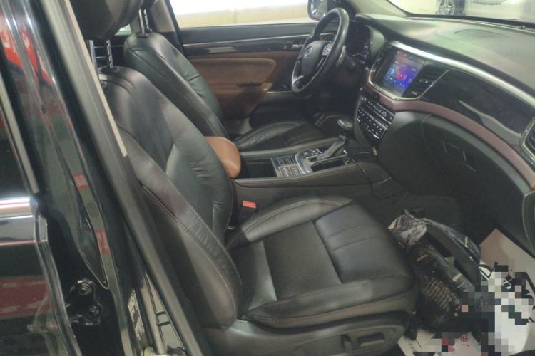 Used GAC Trumpchi GS8 2017 320T Two-Wheel Drive Luxury Smart Connectivity Version (7 Seats)