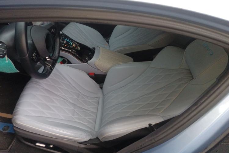 Used BYD Seal 2022 550 km Standard Range Rear-Wheel Drive Prestige Version
