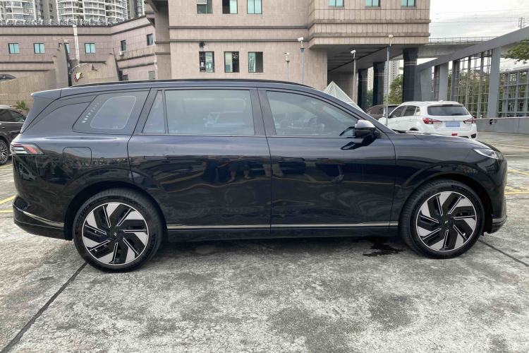 Used Dongfeng eπ eπ008 2025 210 Ultra Range-Extended Version 5 Seats
