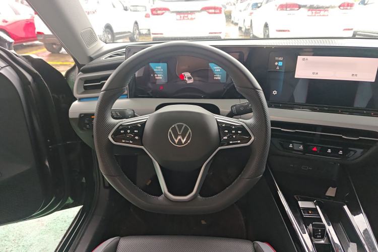 Used Volkswagen Lamando 2024 Lavida L 280TSI DSG Cool & Spicy Edition
