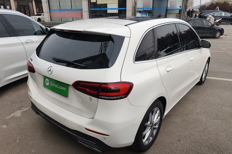 Used Mercedes-Benz B-Class 2020 B 200 Fashion Model Rear Right 45 Deg