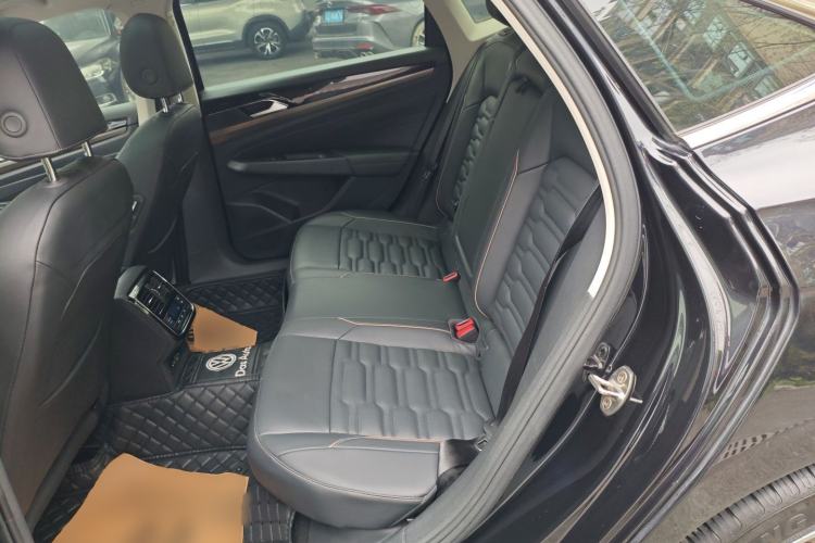 Used Volkswagen Passat 2020 330TSI Elite Edition China VI
