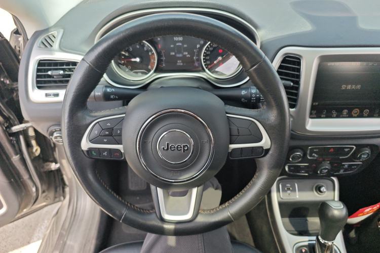 Used Jeep Compass 2017 200T Automatic Family Edition