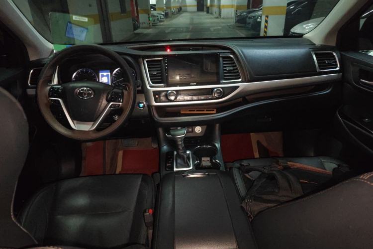 Used Toyota Highlander 2018 2.0T Four-Wheel Drive Luxury Edition 7 Seats China V Emission Standard