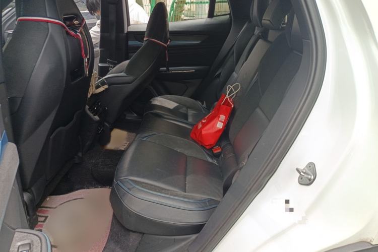 Used Lynk & Co 05 EM-P 2021 1.5TD PHEV HALO Interior 4