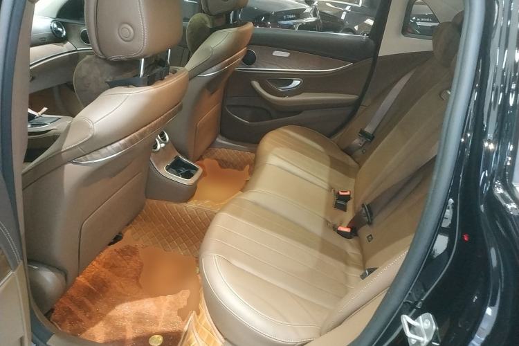 Used Mercedes-Benz E-Class 2023 Updated E 300 L Fashion Edition
