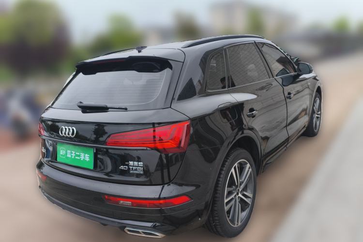 Used Audi Q5L Sportback 2021 40 TFSI Fashion Model Rear Right 45 Deg