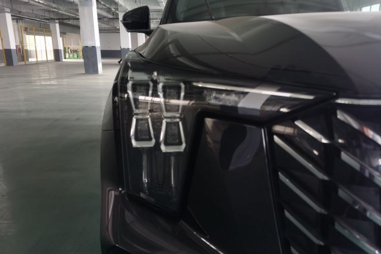 Used GAC Trumpchi GS8 2022 Linghang Series 2.0 TGDI Two-Wheel Drive Luxury Smart Connectivity Version (6 Seats) Exterior 1