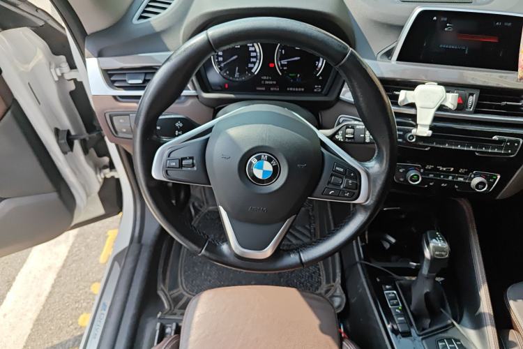 Used BMW X1 New Energy 2018 xDrive25Le Luxury Model Steering Wheel