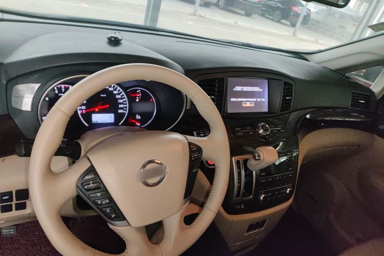 Used Nissan Quest 2015 3.5L SL Center Console