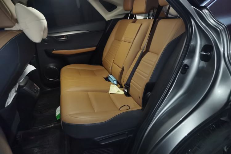 Used Lexus NX 2020 300h Front-Drive FENGSHANG Version China VI Standard Left Rear Seat