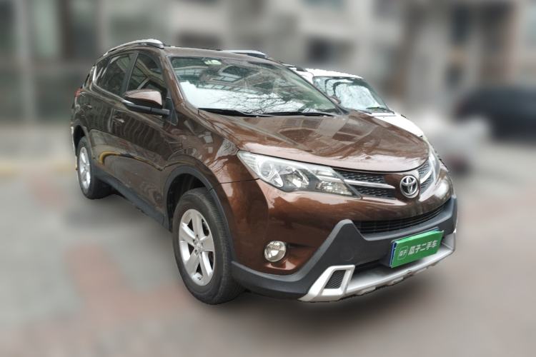 Used Toyota RAV4 2013 2.0L CVT Two-Wheel Drive Urban Edition Exterior 2