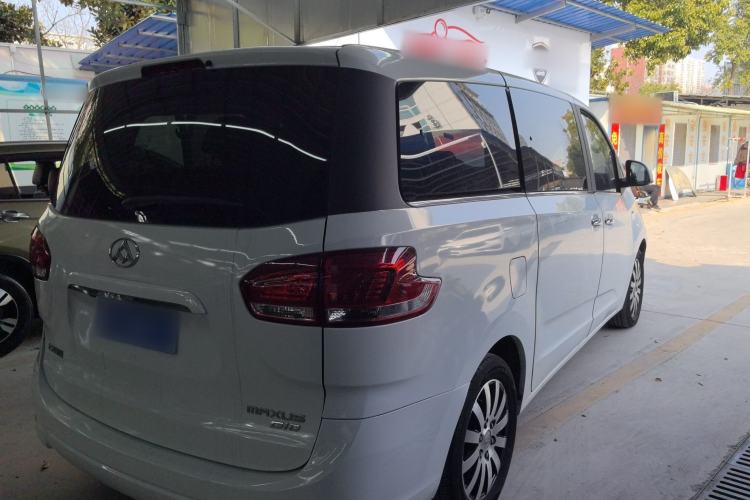 Used SAIC MAXUS G10 2014 2.0T Automatic Executive Edition