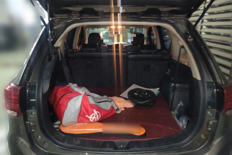 Used Mitsubishi Outlander 2016 2.4L 4x4 Luxury Edition 7-Seater
