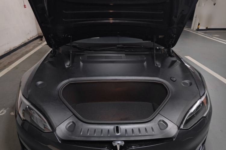 Used Tesla Model S 2023 Three-Motor All-Wheel-Drive Plaid Version