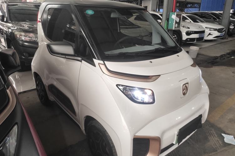 Used Baojun E200 2020 305KM Smart Drive Version Front Right 45 Deg